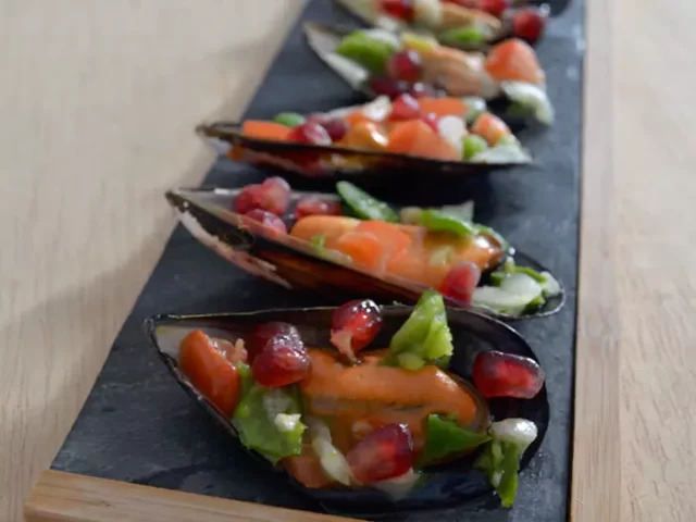 Mejillones con vinagreta de granada