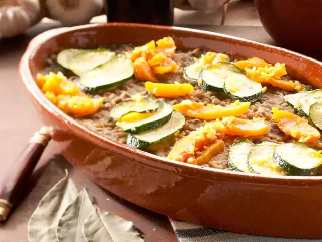 Pilaf de lentejas y bulgur con calabaza